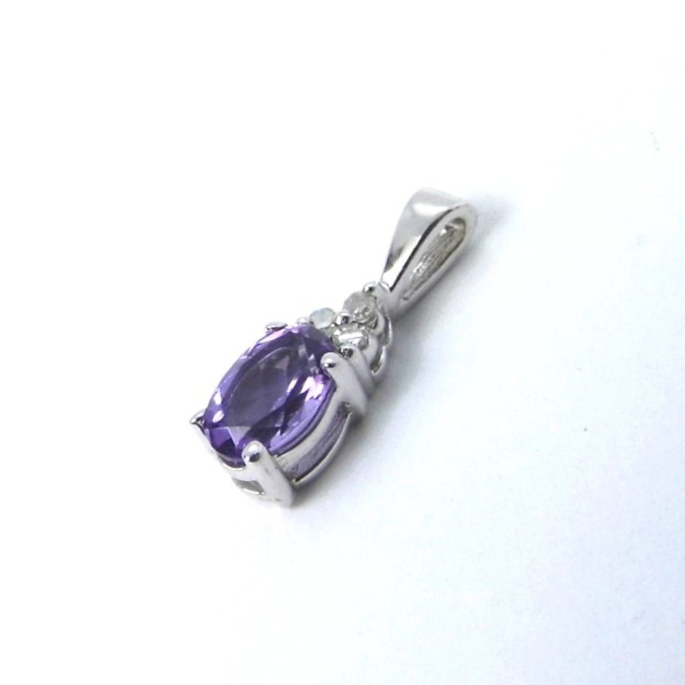 10K Amethyst Oval & Diamond Gold Pendant - Picture 3 of 5